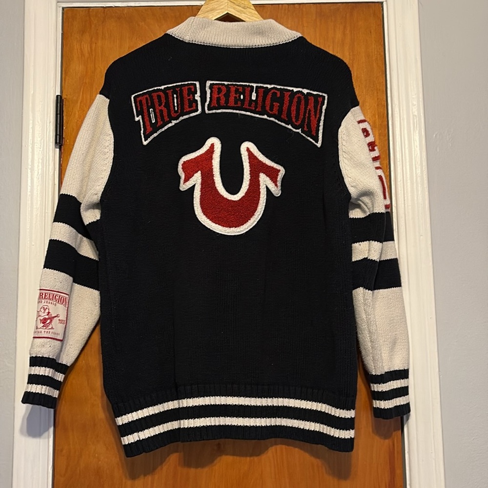True Religion - Picture 2 of 8